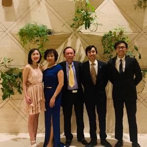 Meet your Posher, Yen